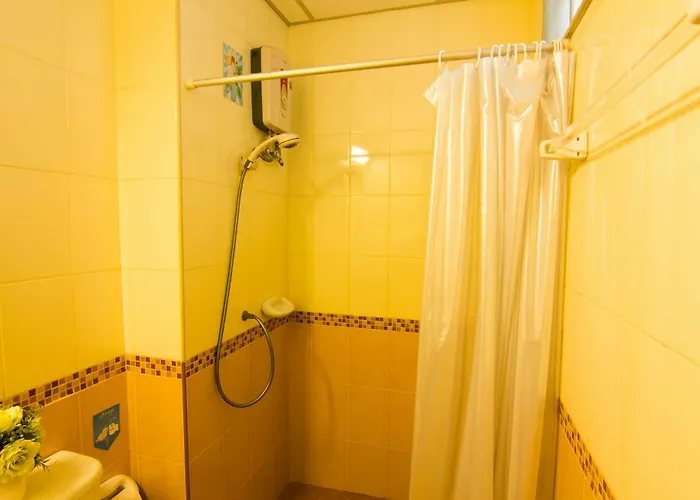 Zen Sukhumvit 81 Hotel 3*